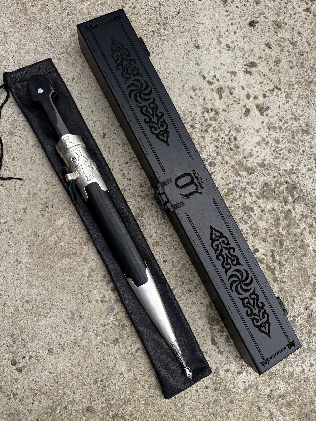 Caucasian Dagger (020)