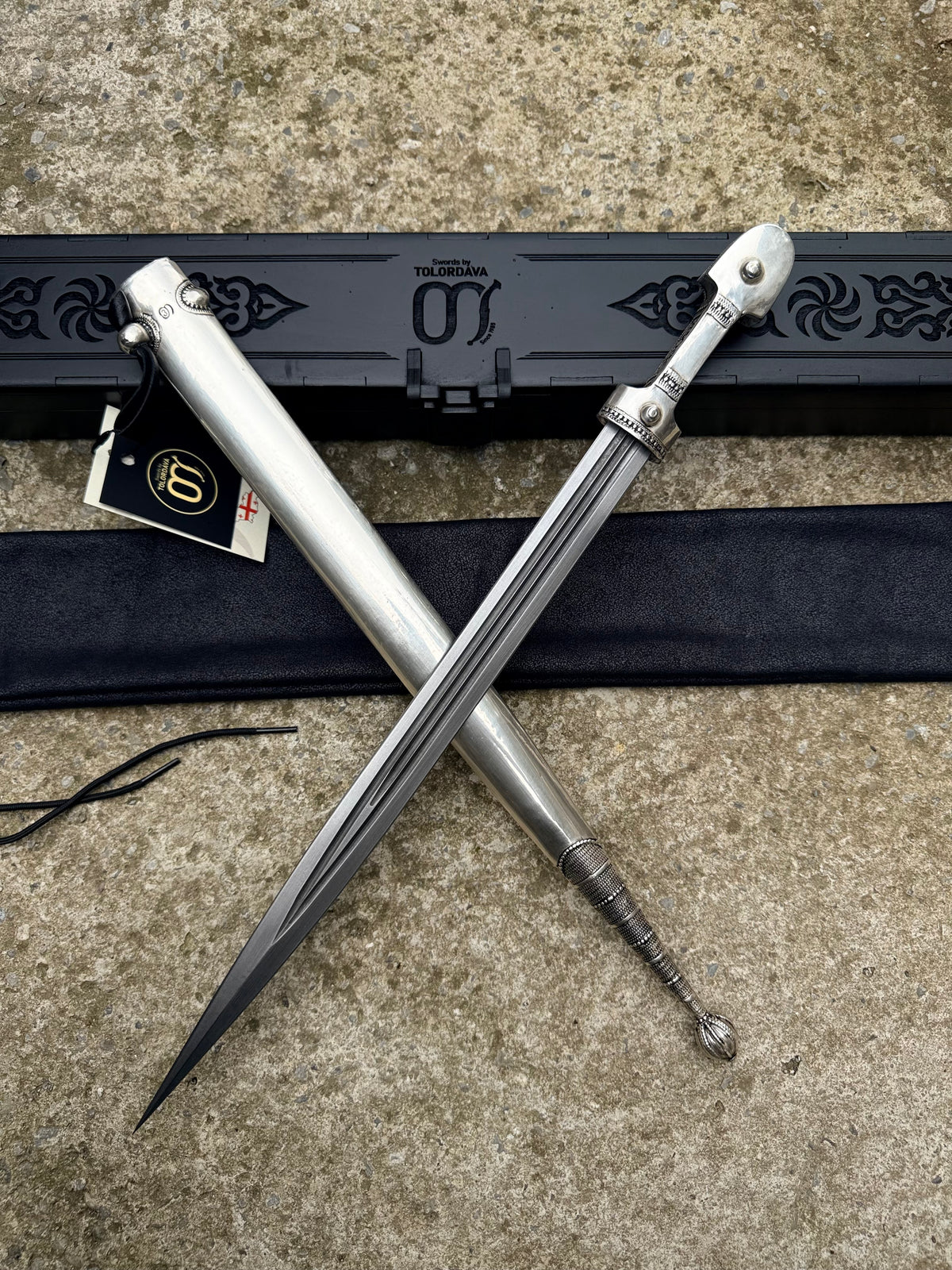 Caucasian Dagger (055)