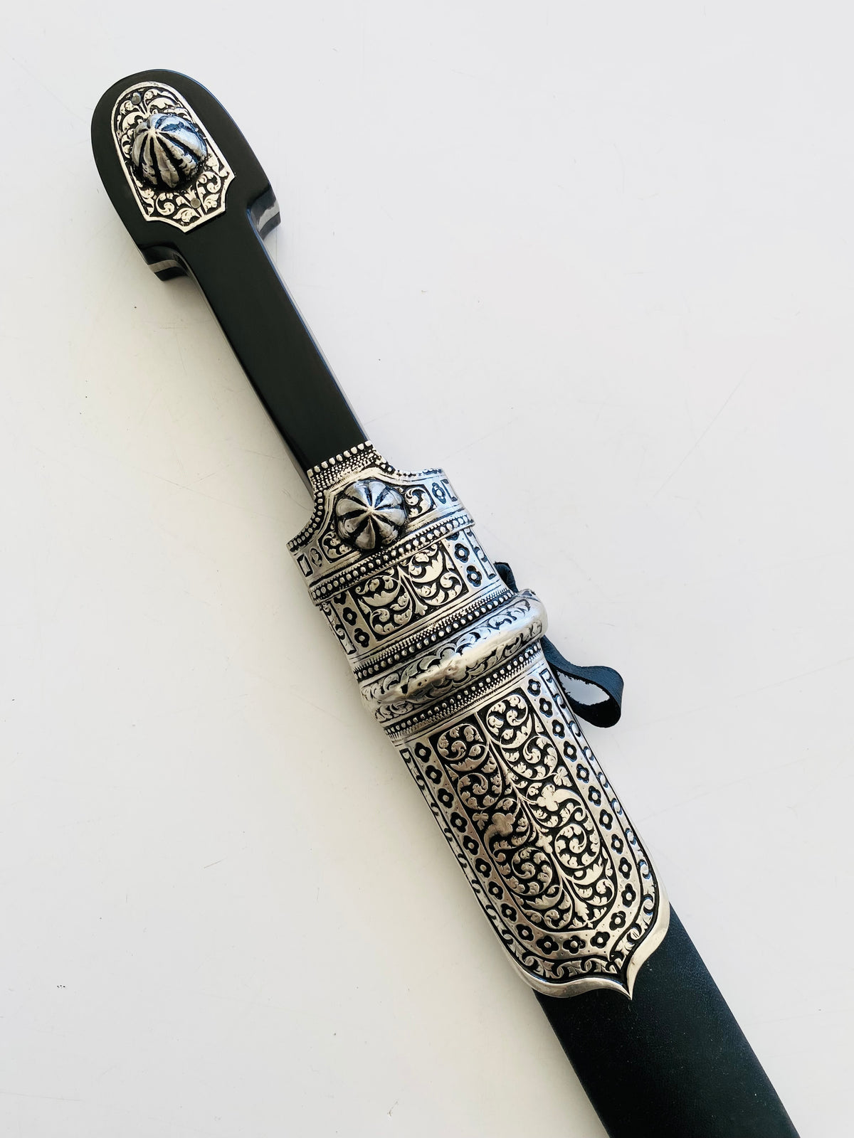 Caucasian Dagger (022)