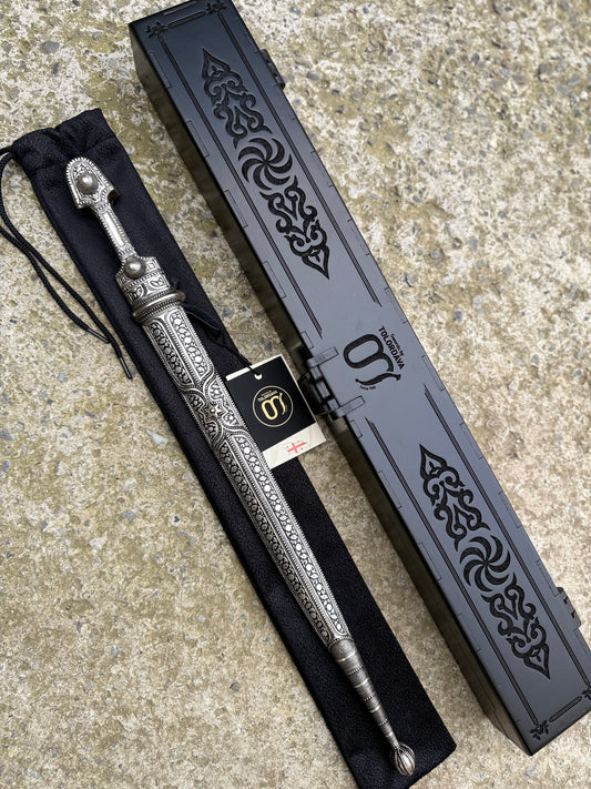 Caucasian Dagger (015)