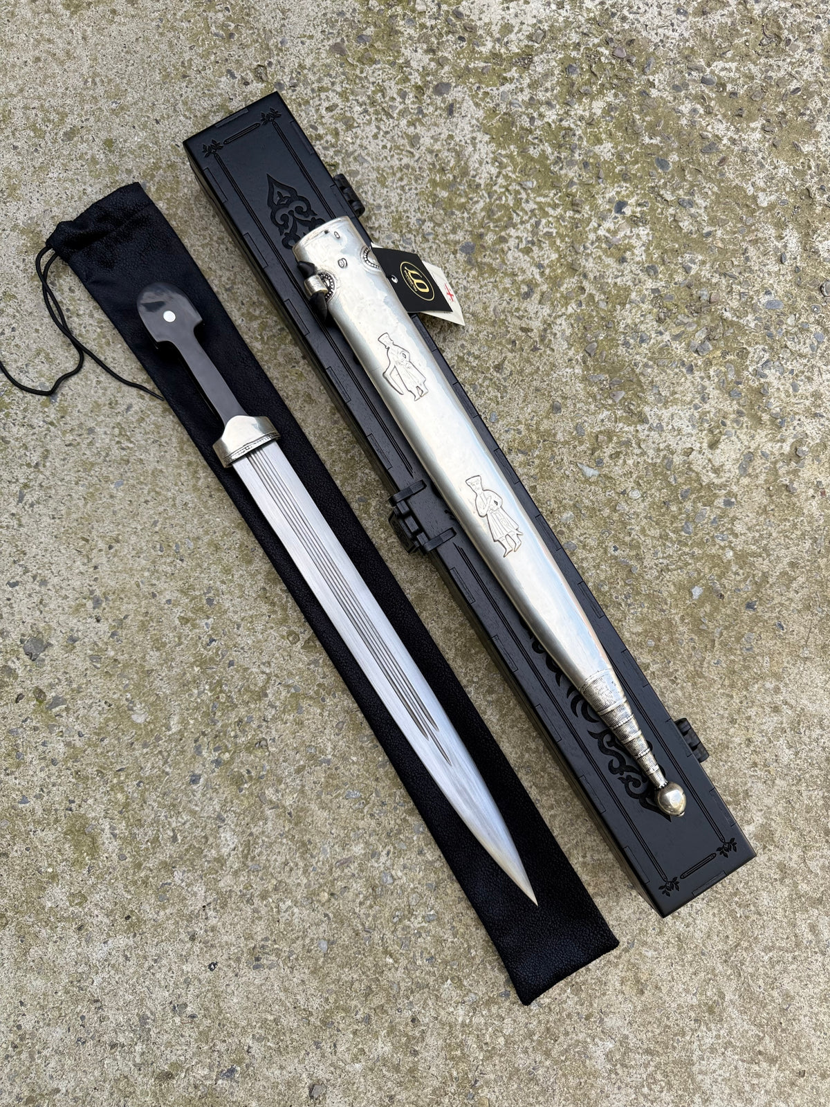 Caucasian Dagger (029)