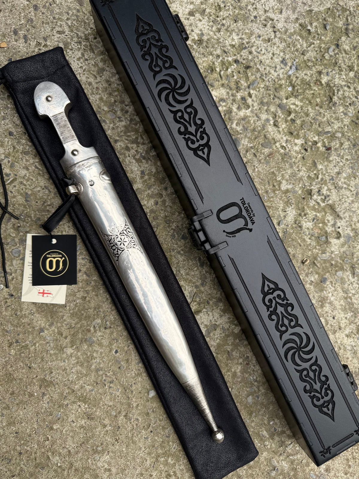 Caucasian Dagger (047)