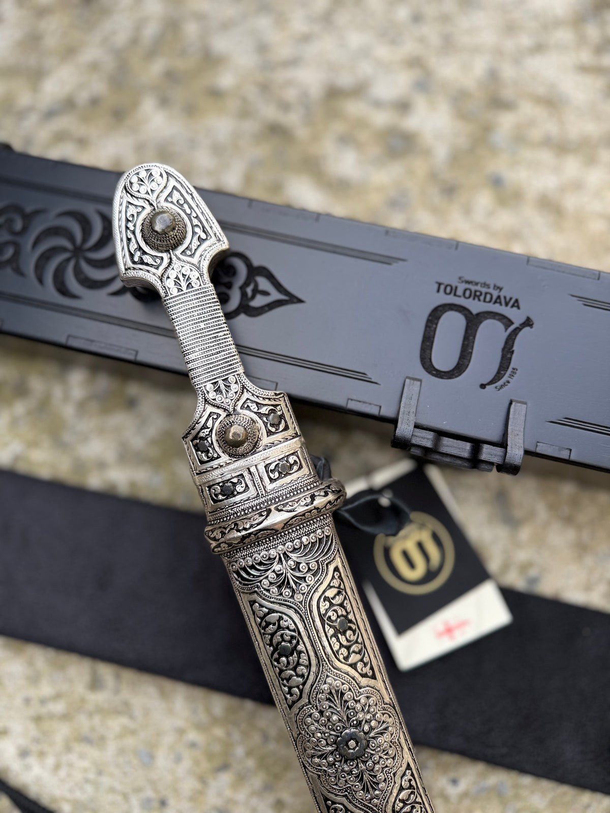 Caucasian Dagger (027)