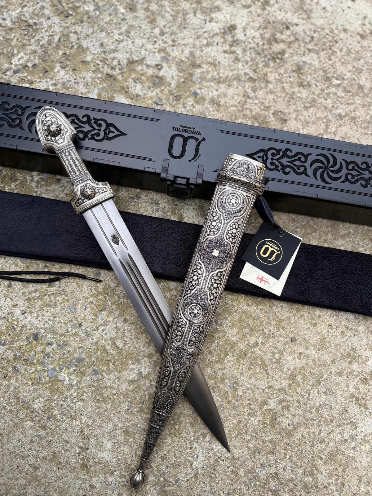 Caucasian Dagger (030)