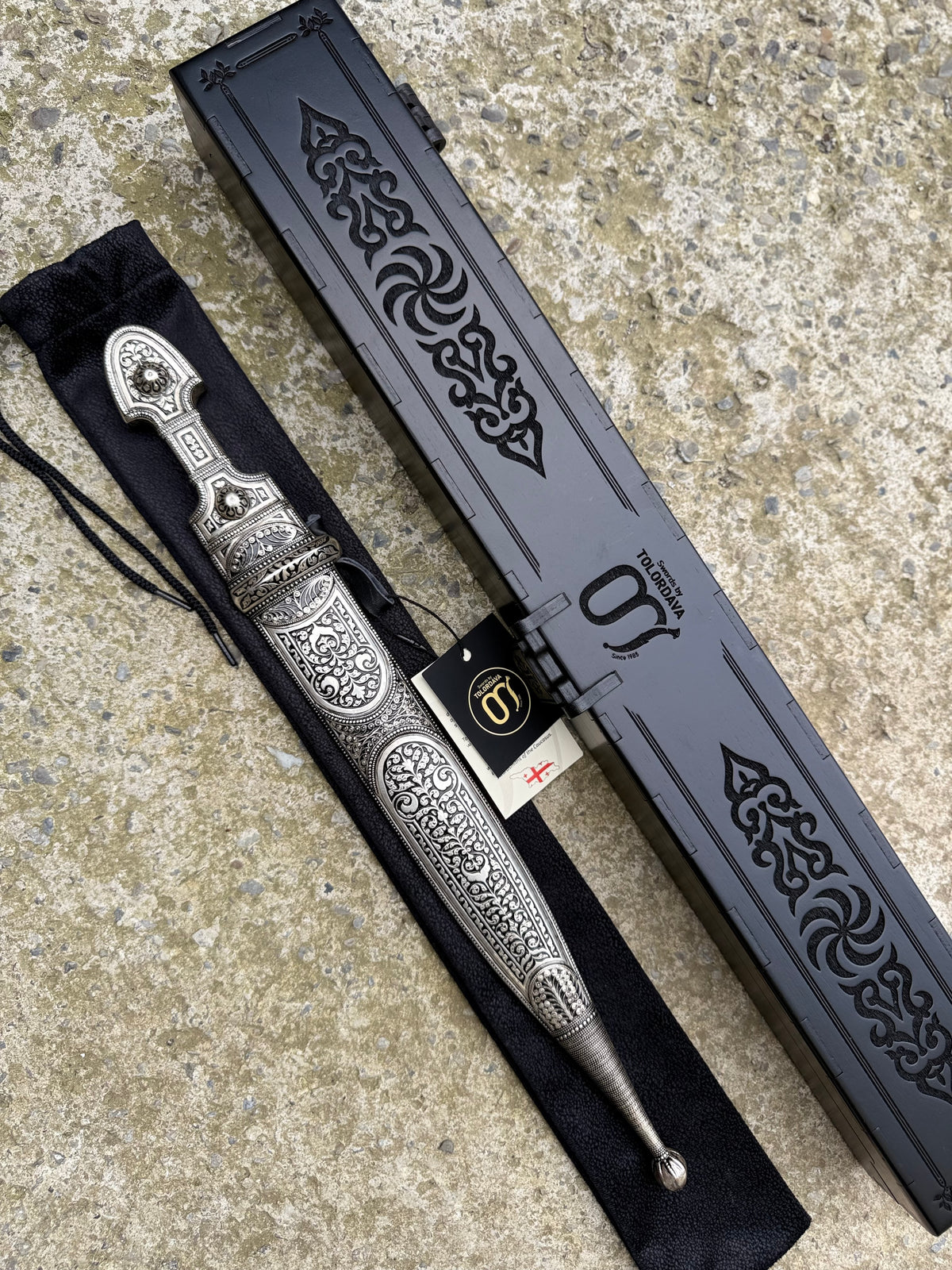 Caucasian Dagger (013)
