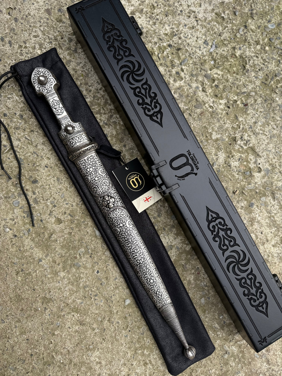 Caucasian Dagger (049)