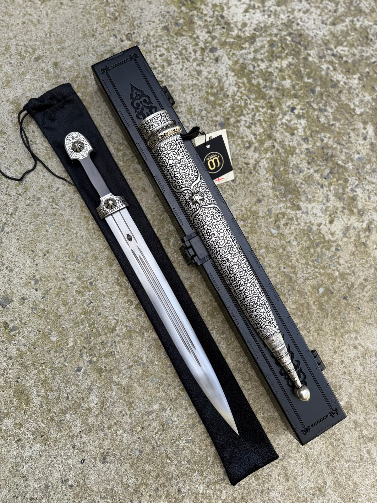 Caucasian Dagger (029)