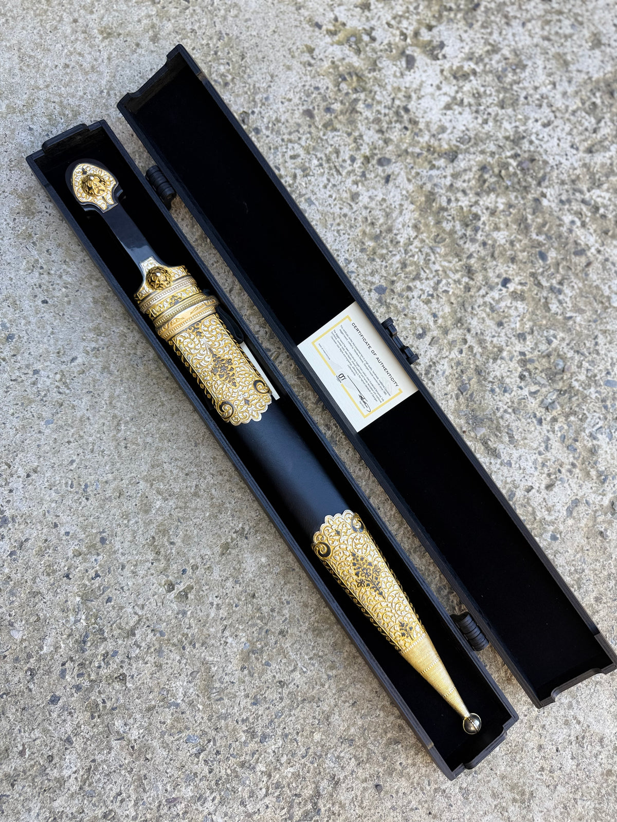 Georgian Dagger (001)