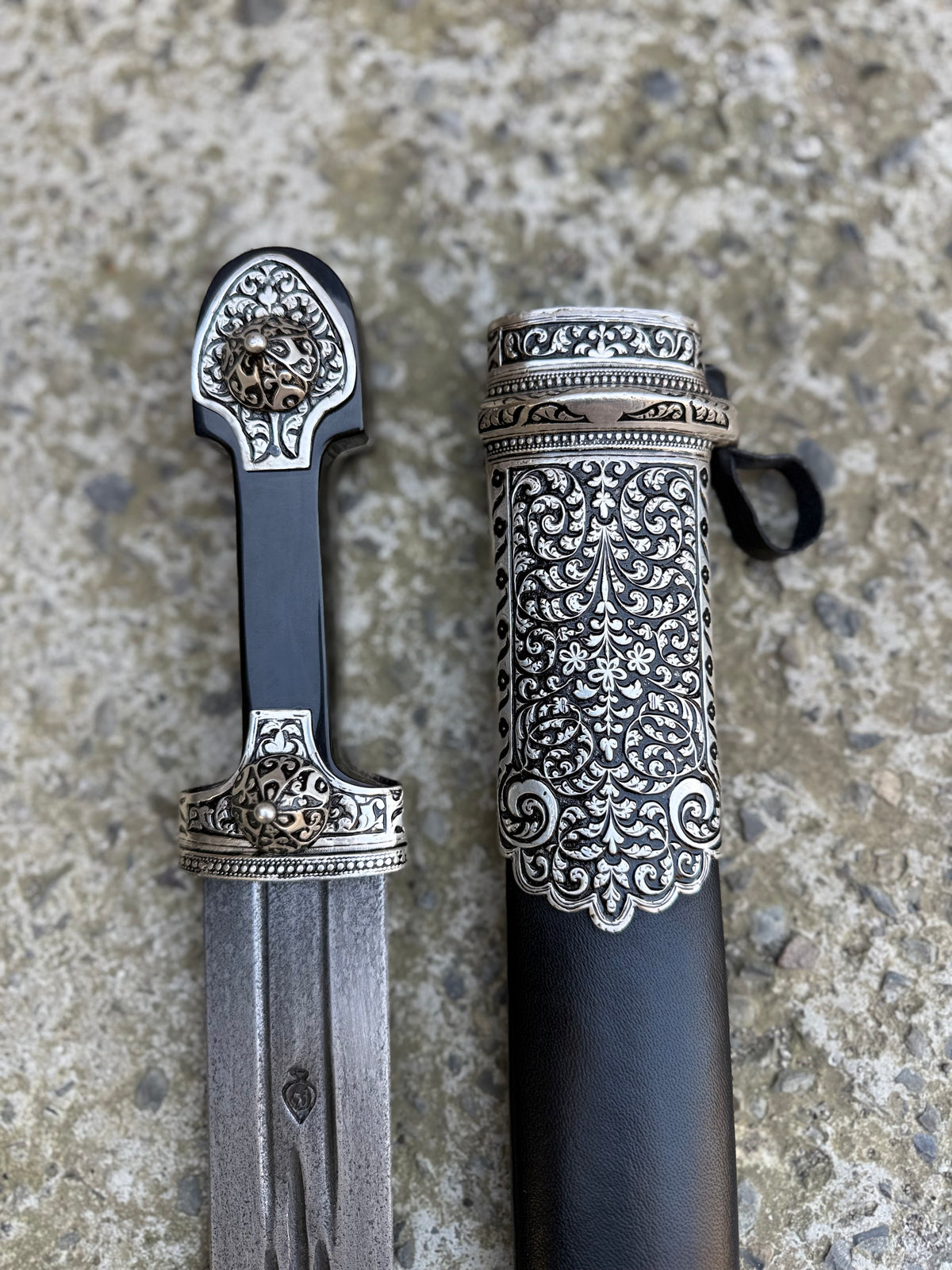 Georgian Dagger (035)