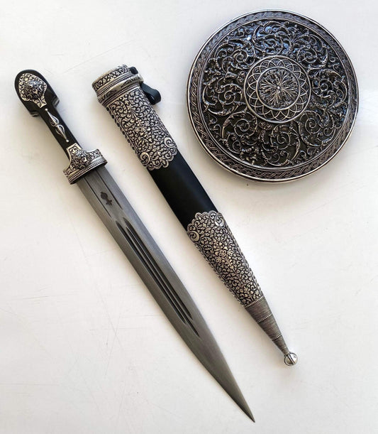 Georgian Dagger with Shield (014)