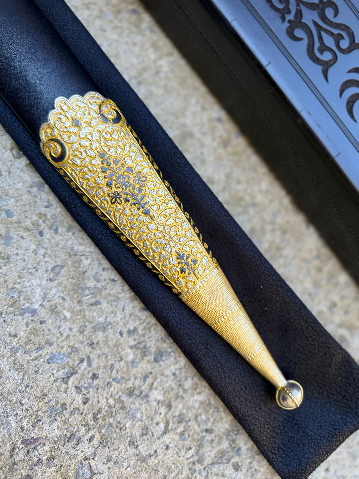 Georgian Dagger (001)