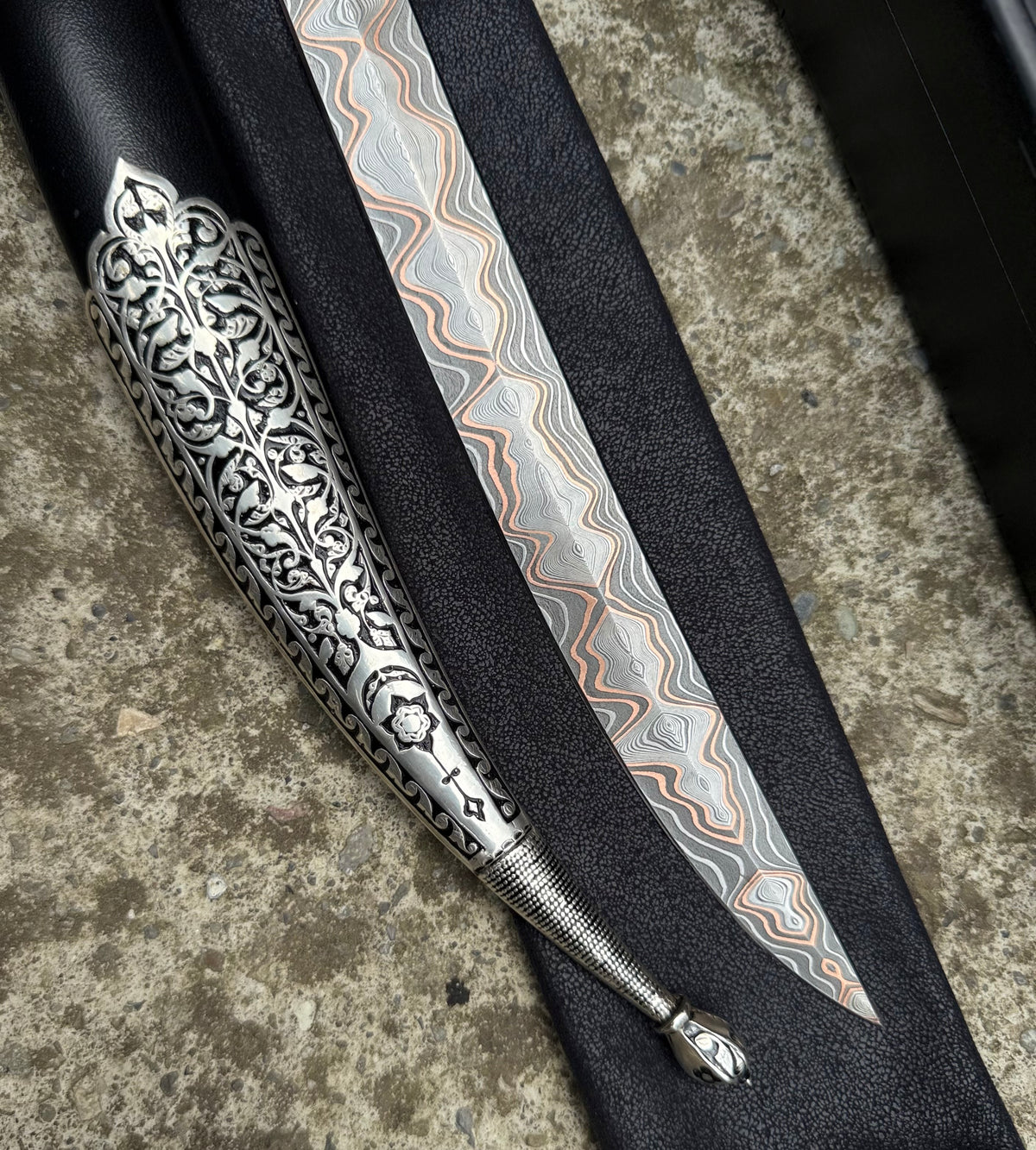 Bebut Dagger "Lion" (041)