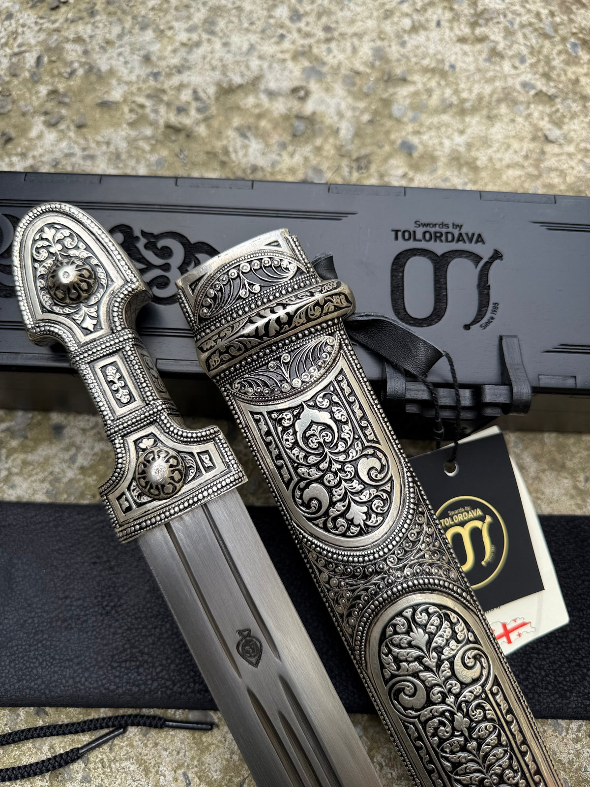 Caucasian Dagger (013)