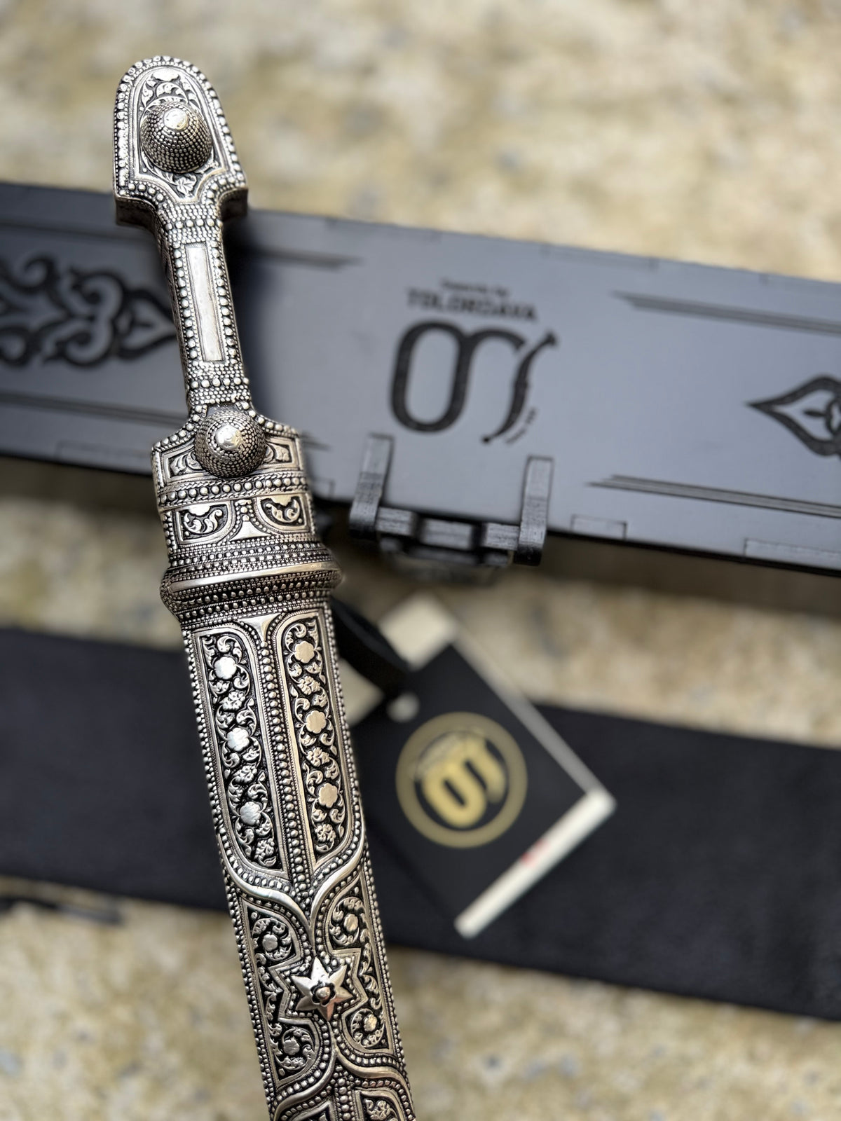 Caucasian Dagger (015)