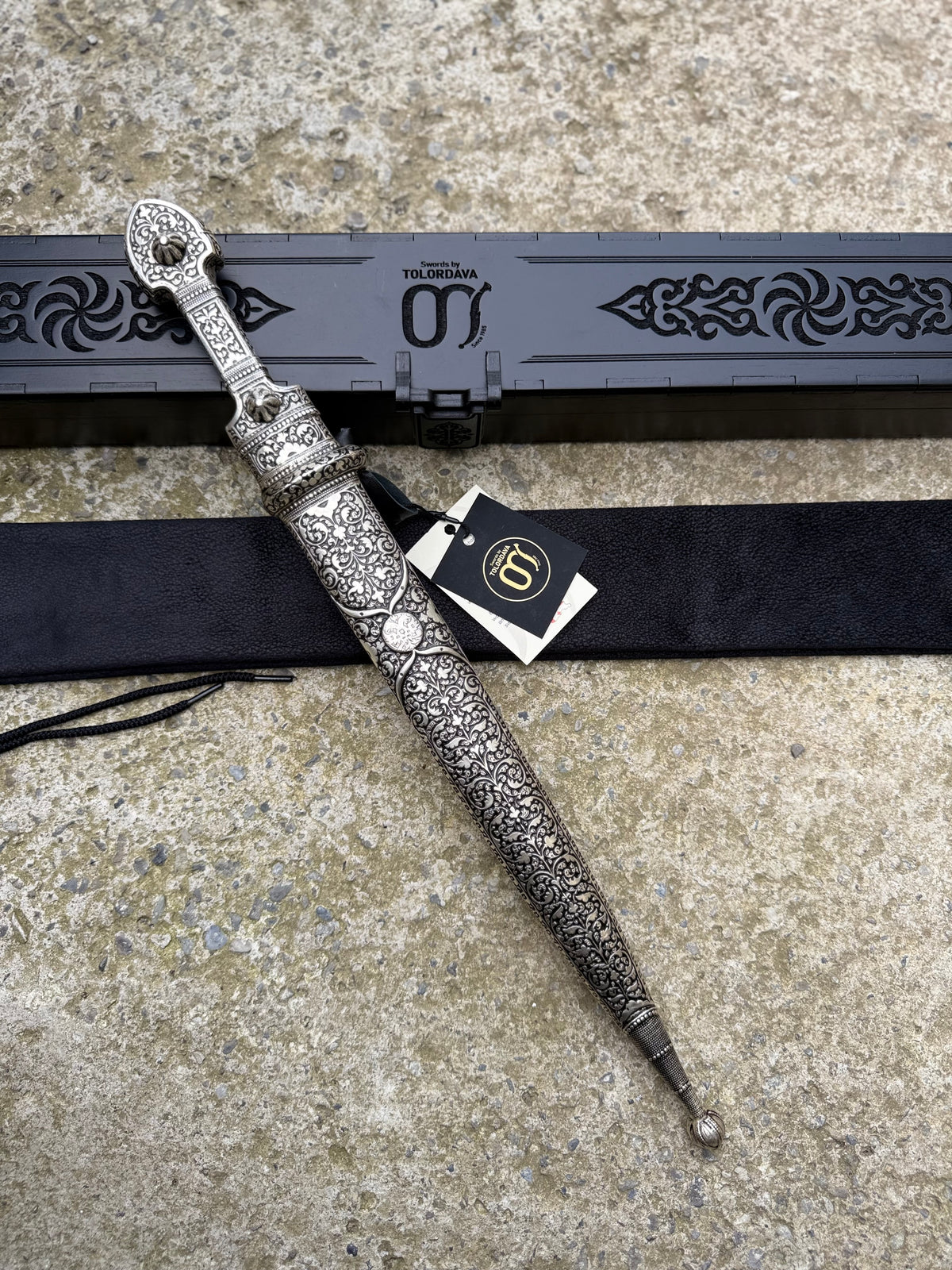 Caucasian Dagger (007)