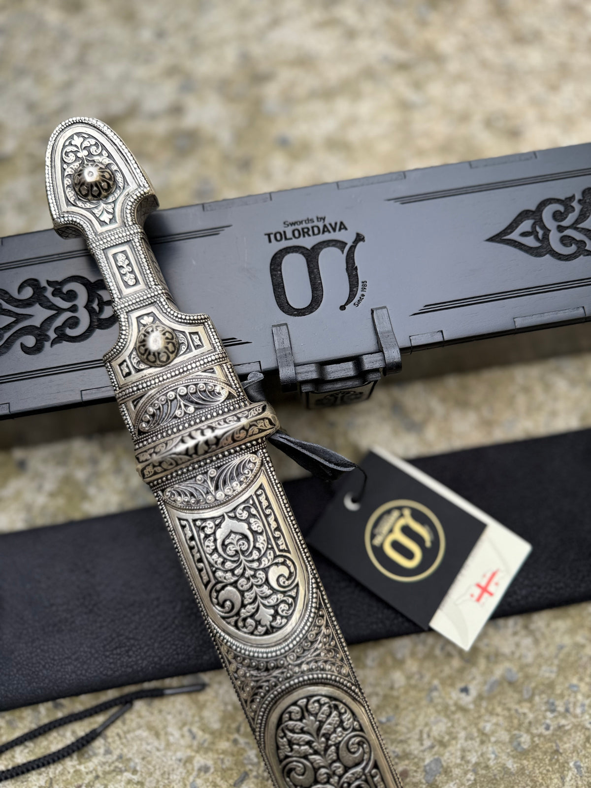 Caucasian Dagger (013)
