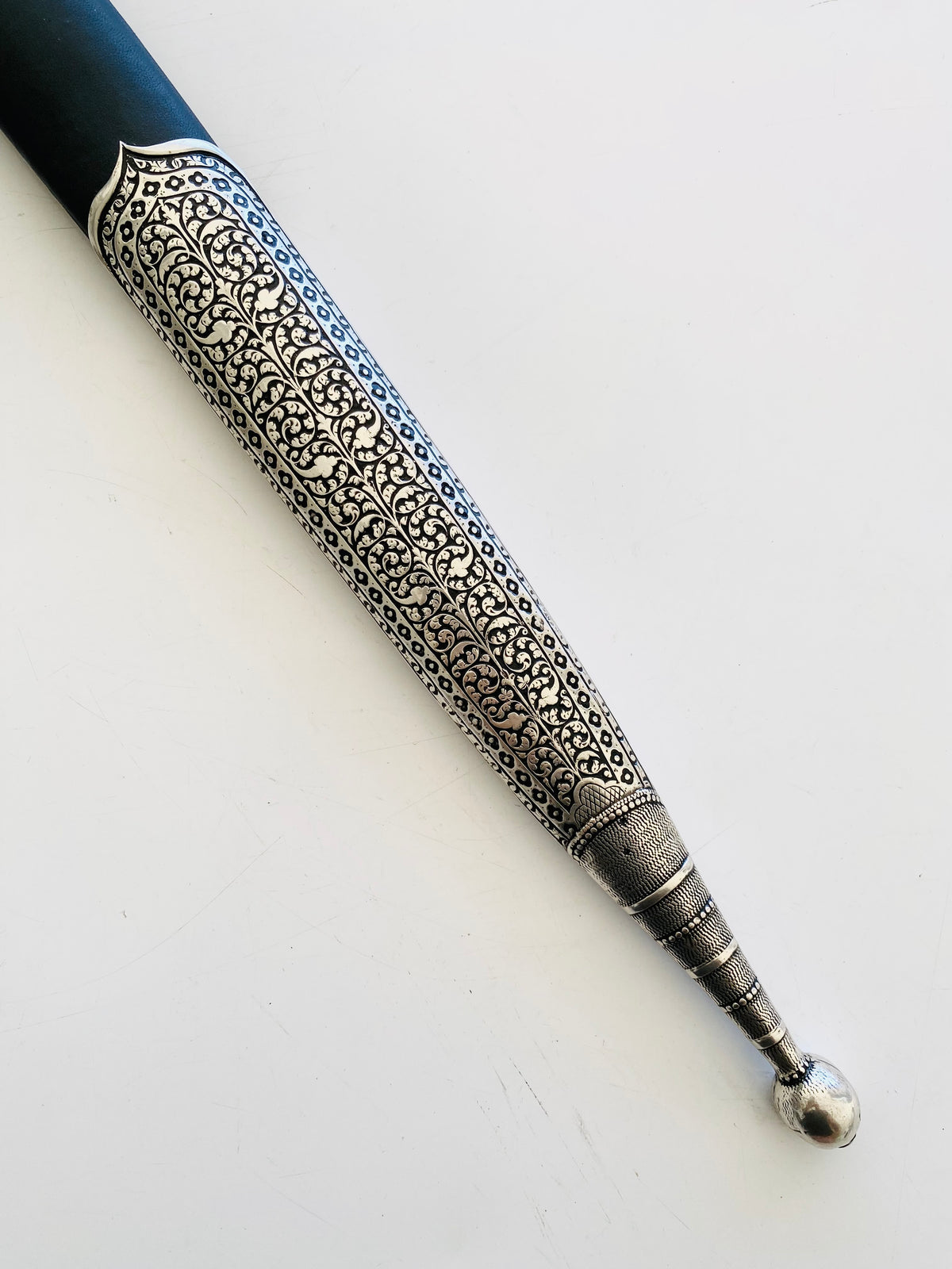 Caucasian Dagger (022)